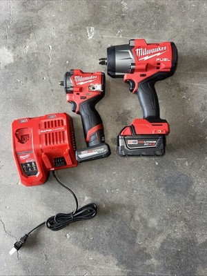 Milwaukee Fuel M12/M18 Bundle 1/2  Impact 3/8  Impact Bats & Charger