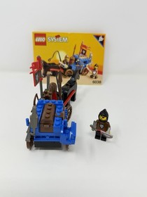 LEGO Castle 6038 Wolfpack Renegades w/ Instructions Vintage 1992