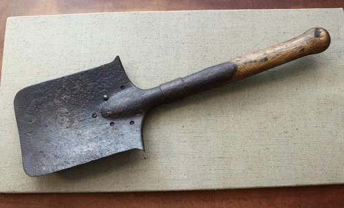 Original German Army WWI Relic Soldiers Small Trench Shovel / Spaten