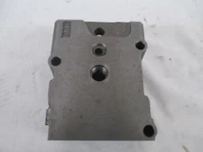 R41197, Valve Housing fits John Deere 3010/4010