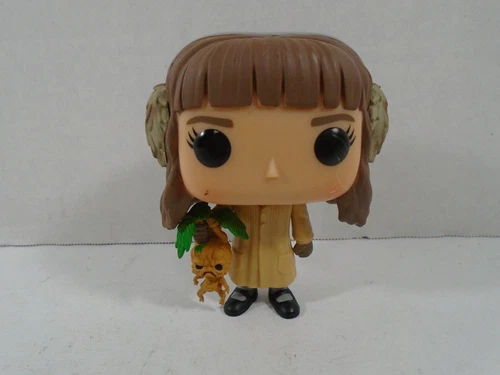 FUNKO POP! HARRY POTTER--HERBOLOGY HERMIONE GRANGER FIGURE (LOOK) #57