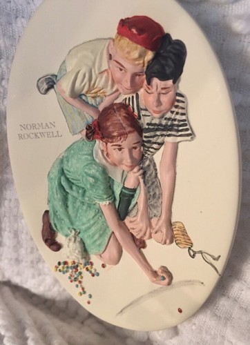 HALLMARK Keepsake Ornament Norman Rockwell Marbles Champion 1997 - Picture 4 of 9