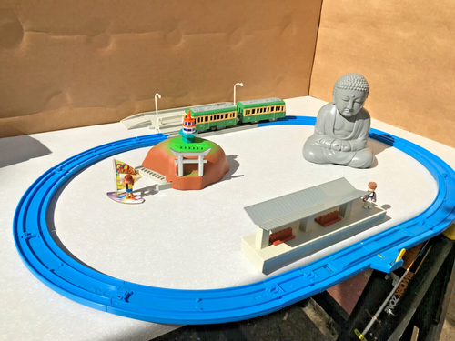 Tomy Plarail Enoden Umi No Mieru Tabi Train Set from 1999 - Picture 2 of 13