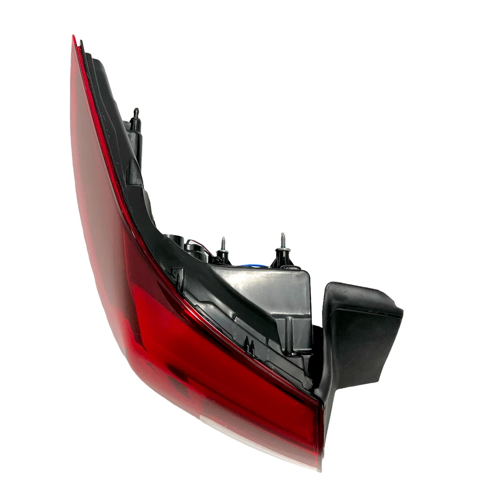 Lámpara de luz trasera lateral izquierda para Buick Regal Sportback 2018-2020 Foto 4 de 4