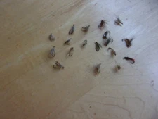 VINTAGE LOT 18 SMALL FLYES SIZE # 20 ? HAND MADE FISHING USED