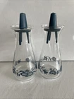 New ListingVINTAGE PYREX OLD TOWN BLUE SALT PEPPER SHAKERS Excellent Condition