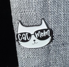 Cat Mom Enamel Pin Cute White Kitty Shades Dad Funny Cat Lady Gift Brooch New