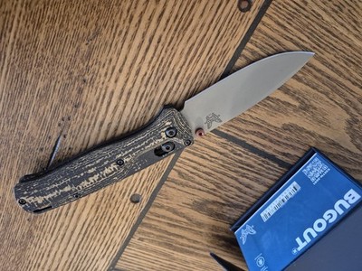 Benchmade 535 Bugout, Elmax Blade, Gold Carbon Fiber Scales