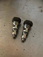 Simplicity Sovereign 18 Hydro Relief Check Valves