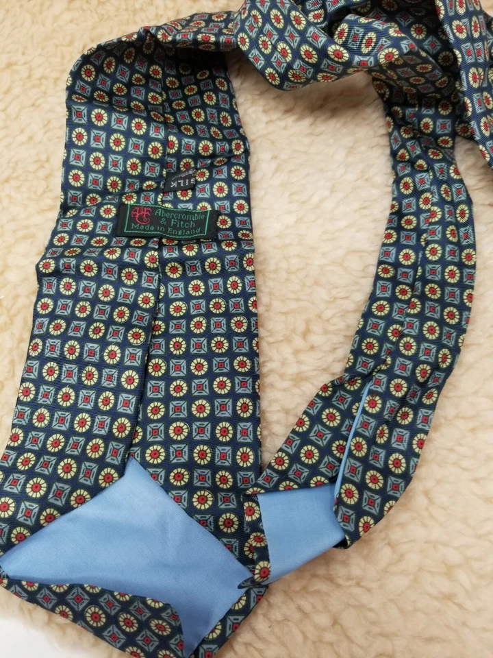 Corbata de seda de colección Abercrombie & Fitch para hombre hecha en Inglaterra patrón azul Foto 2 de 4
