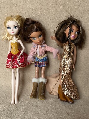 bratz dolls lot 2  With Clothes And Shoes 10 Inch Tall Mix Series 1 Minter Hi