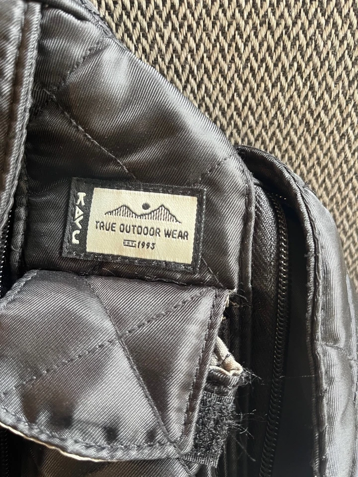 Kavu веревки Puff слинга сумка в черном - Изображение 2 из 4