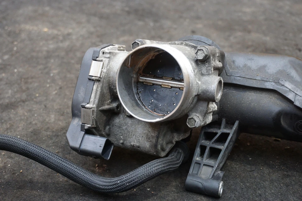 Colector de admisión motor derecho con cuerpo de acelerador 11617601432 Bmw X5m X6m F85 15-18 Foto 4 de 4