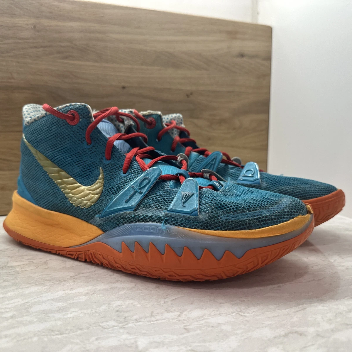 Nike kyrie hotsell 12