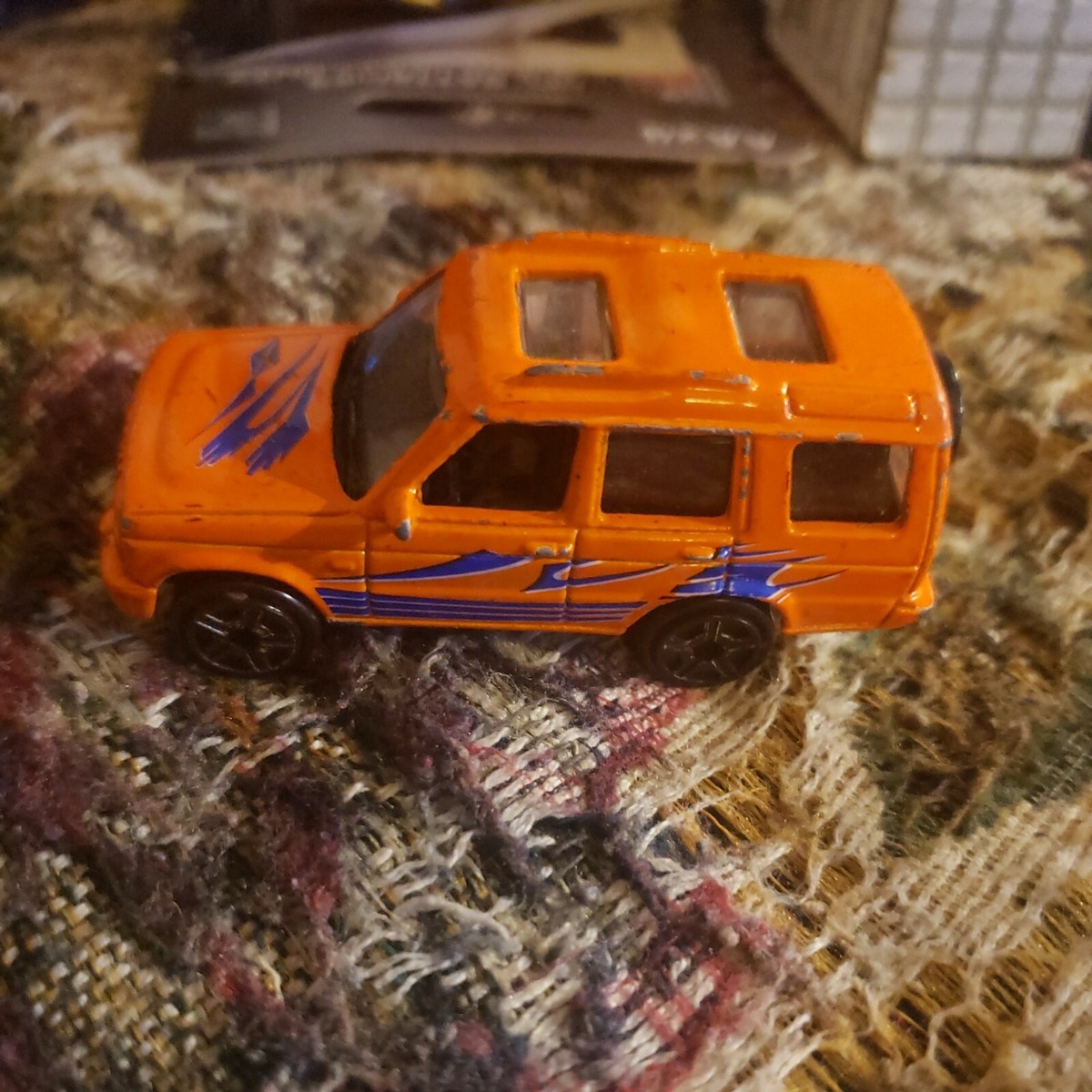 Toy Land Rover Discovery 2004