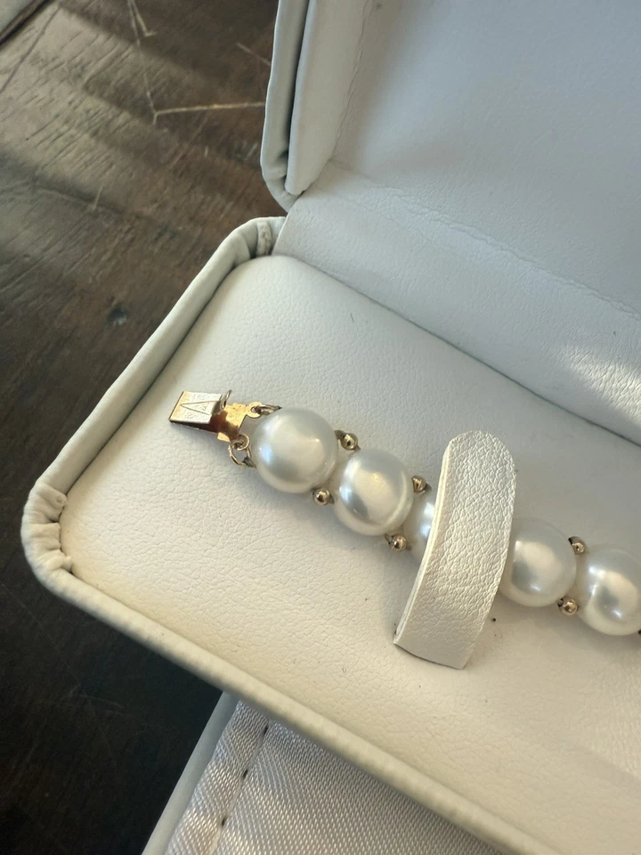 Pulseira de pérolas de ouro 14K fecho de 7 polegadas e colar conjunto de fecho de 17 polegadas com estojos - Imagem 4 de 4