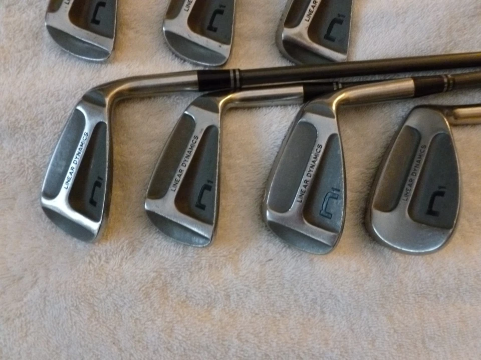 Juego de hierros Nicklaus N1 Linear Dynamics (4 5 6 7 8 9 SW) Reg. Grafito 2 MADERAS GRATIS Foto 2 de 4