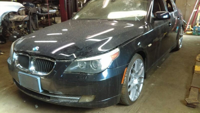 BMW 528I 2008 condensador de CA  Foto 3 de 4