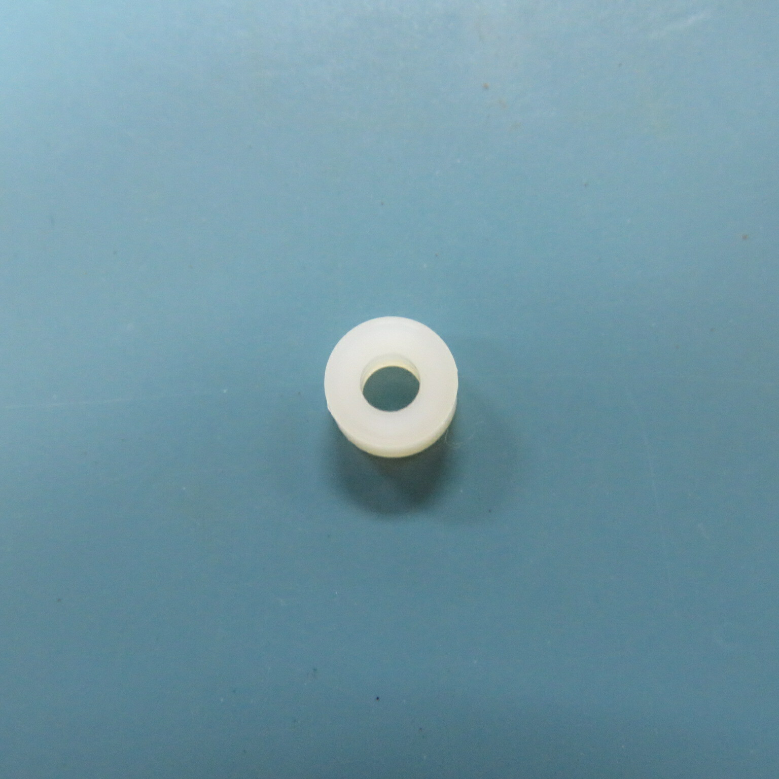 MCMASTER CARR 94639A199 Qty of 116 per Lot OffWhite Nylon Unthreaded Spacer, 1 eBay