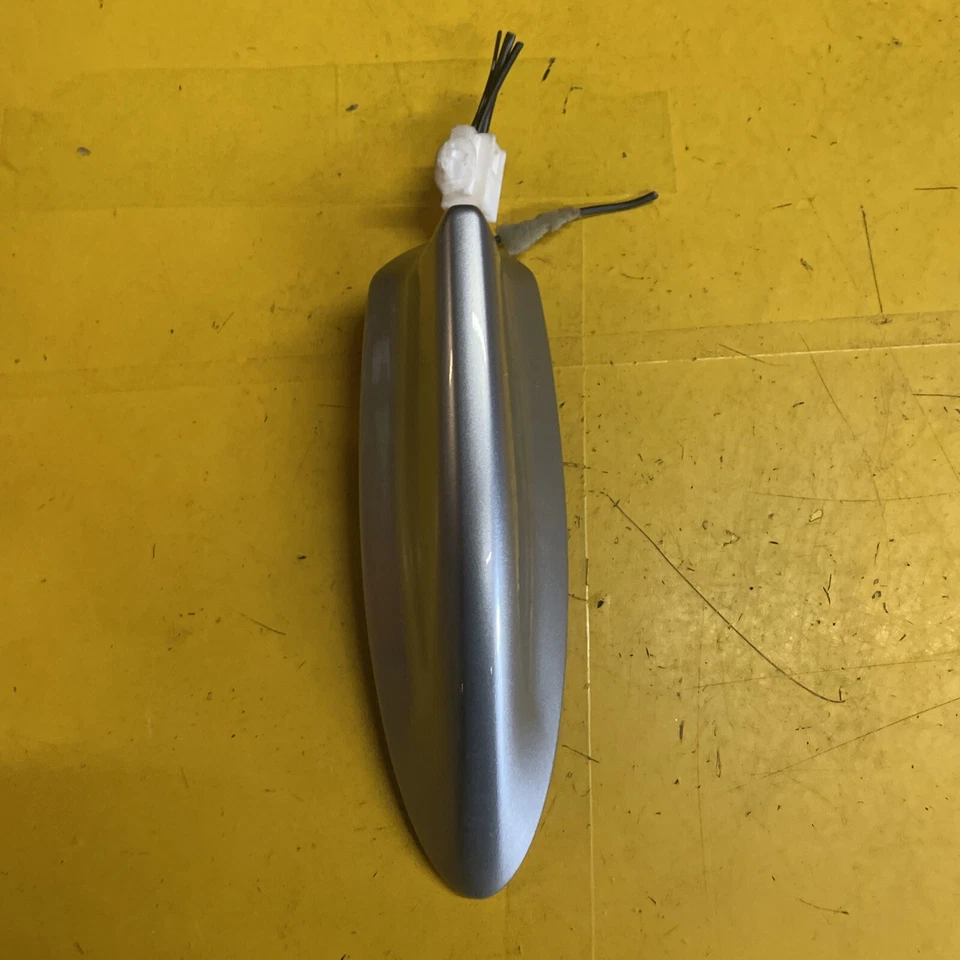 Antena de techo telemática Subaru Forester 2014-2018 aleta de tiburón V3-10949C🛞 Foto 4 de 4