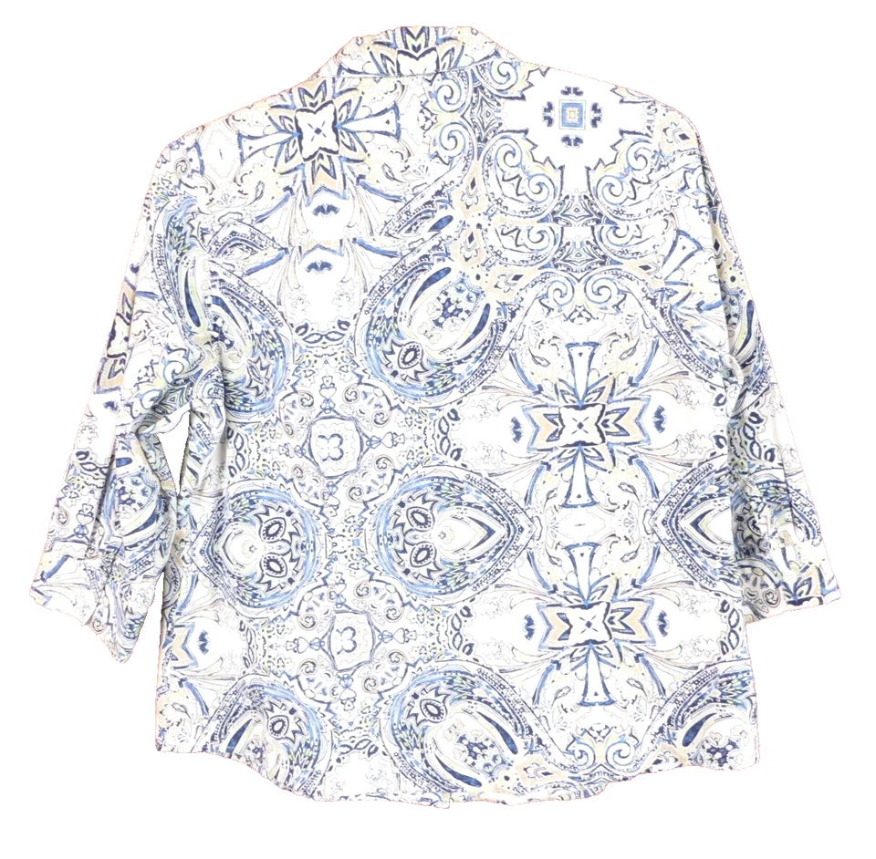 CHICO'S Women Light Wrinkle Resistant Cotton Crop Blouse Multicolor Geo 1 S M - Image 2 of 4