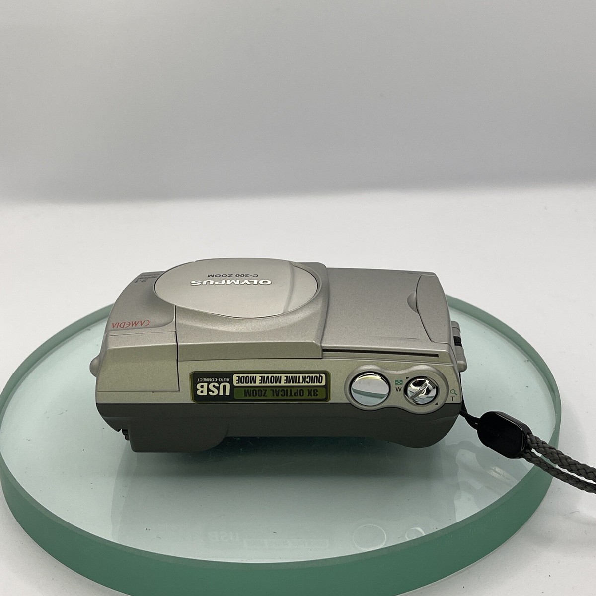 Olympus Camedia C-200 Zoom 2.1MP Compact Digital Camera Silver
