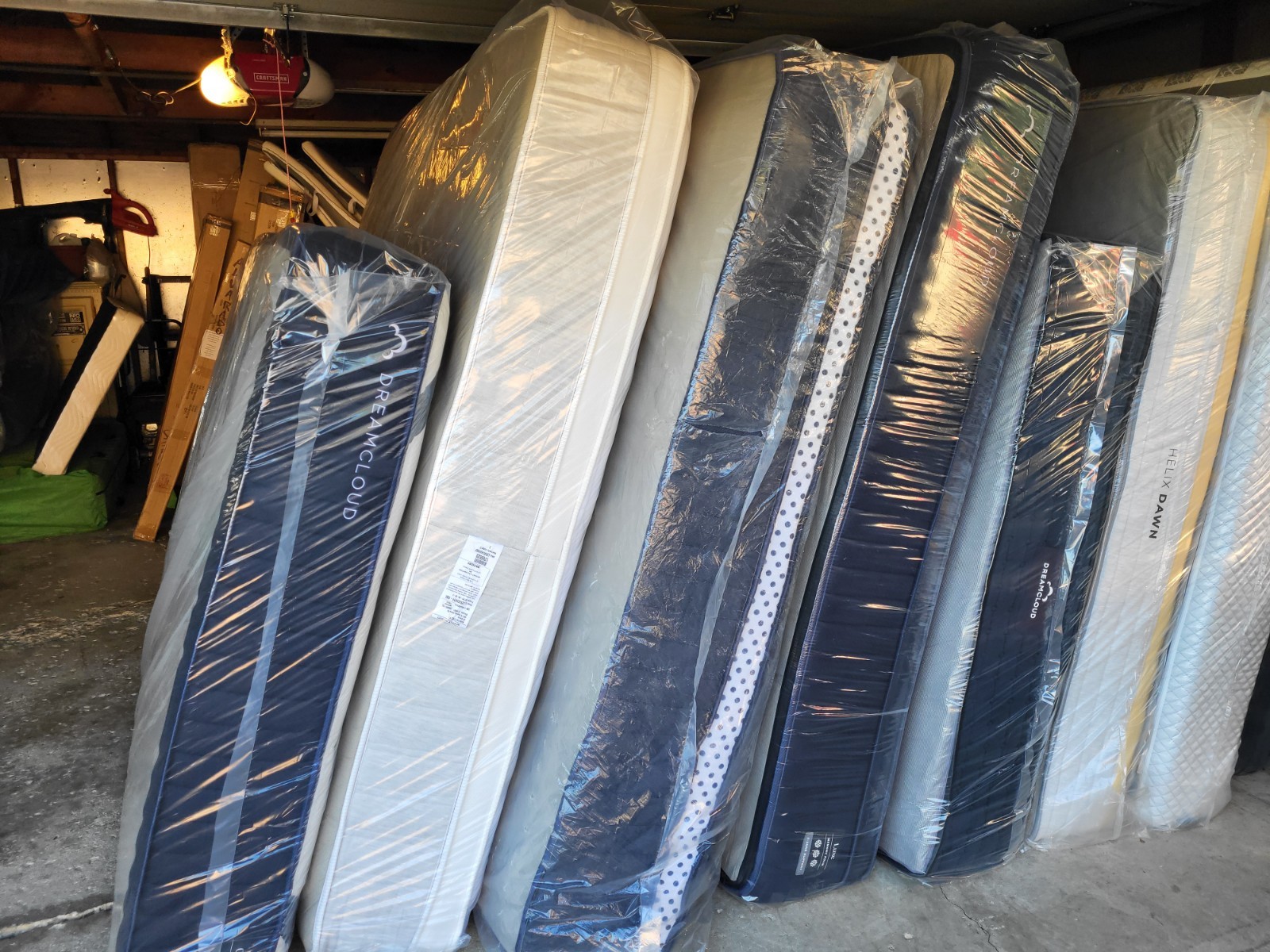 Saatva Classic Mattress 14.5" Firm King Must Pick Up Chicagoland 🛌🚗