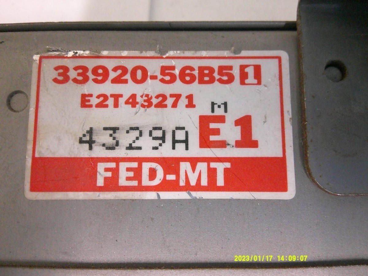 ENGINE COMPUTER SUZUKI SIDEKICK 1994 1995 33920-56B51 E2T43271 ECM