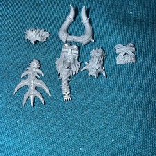 Bits 40K Chaos Space Marines Daemon Prince Head, Icon, Tail - Khorne Parts