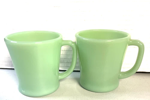 Vintage 1948-62 Set of 2 Jadeite Fire King Mugs D Handle Coffee Tea Cup Ovenware