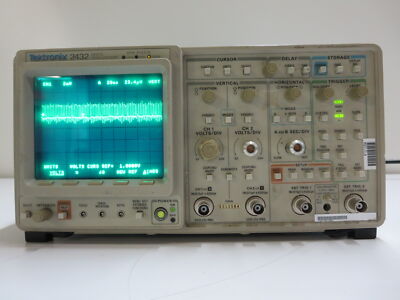 TEKTRONIX 2432 300 MHz 100 MSa/s 2 Channel Digital Oscilloscope