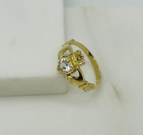 375 9ct Yellow Gold Diamond Heart Claddagh Ring Brand New Gift Boxed - Picture 7 of 8