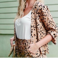 Saltwater Luxe Women’s Leopard Garvey Blazer Jacket Size Small. Euc!