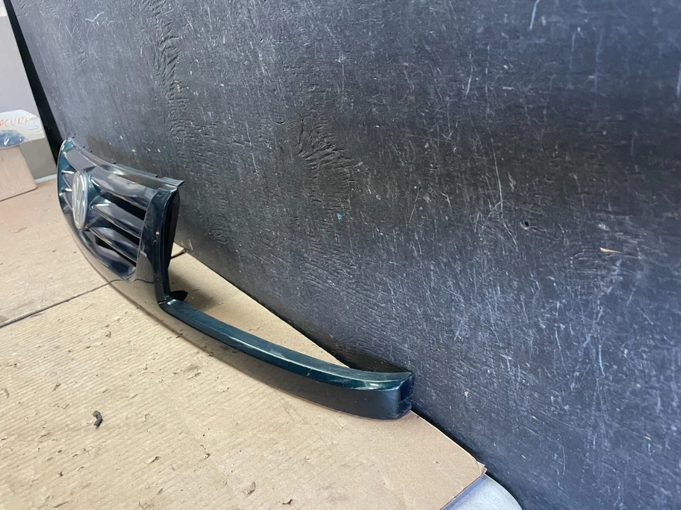 Parrilla delantera Volkswagen Jetta MK3 1996 a 1998 M7416 PS Foto 2 de 4