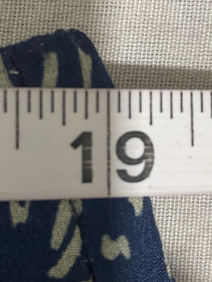 Pantalones cortos para mujer Disney Alison in Wonderland Lauren Conrad con cremallera azul talla XL Foto 3 de 4