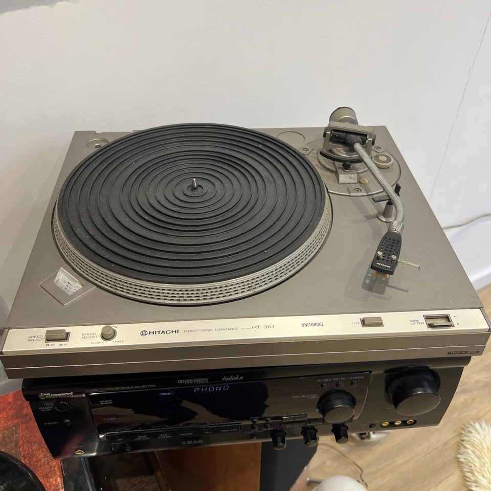 Hitachi Direct Drive Plattenspieler Modell HT-354 Tonabnehmer muss ersetzt werden - Bild 2 von 4