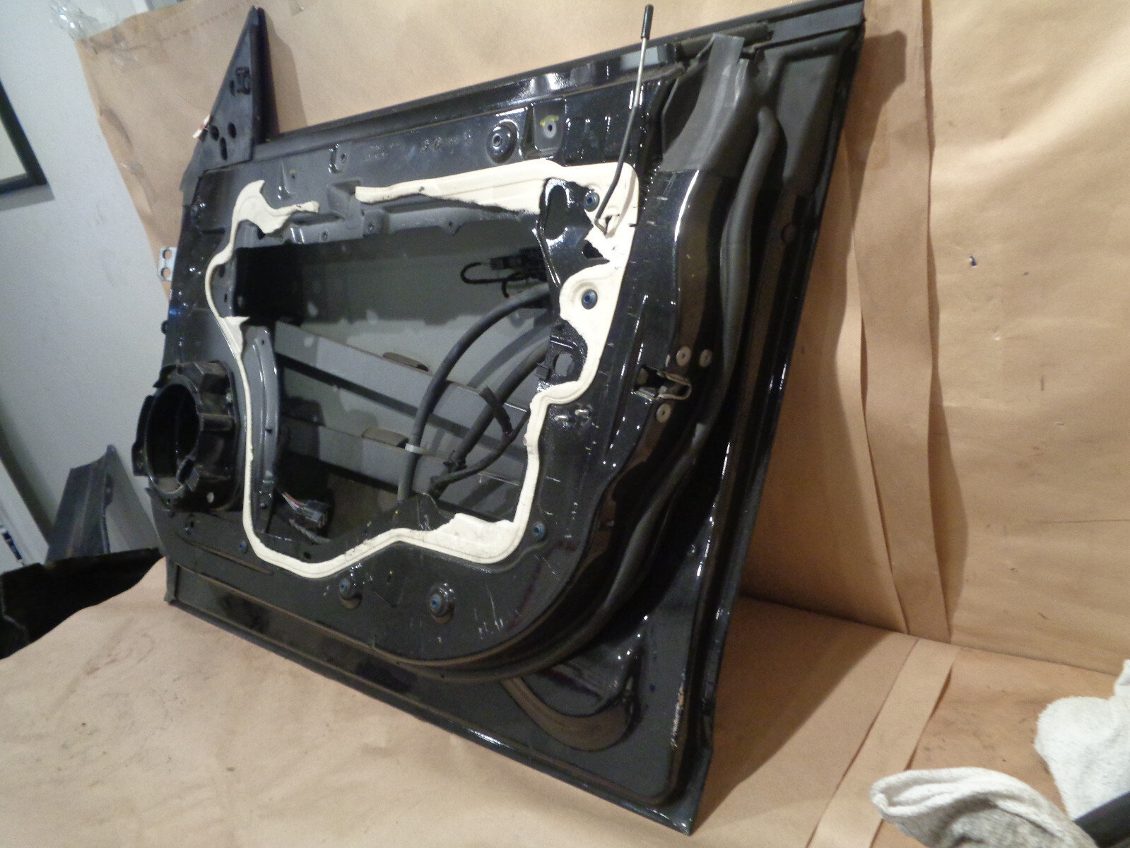 Maserati Quattroporte M156 2015 - RH Front Door - P/N 673000807