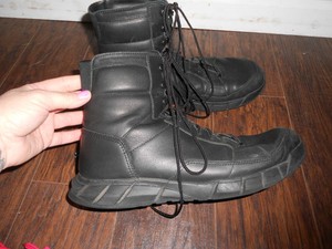 oakley light assault leather boot