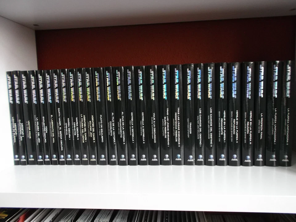 BIBLIOTECA STAR WARS. COLECCIÓN COMPLETA 50 LIBROS PLANETA DE AGOSTINI - Imagen 2 de 4