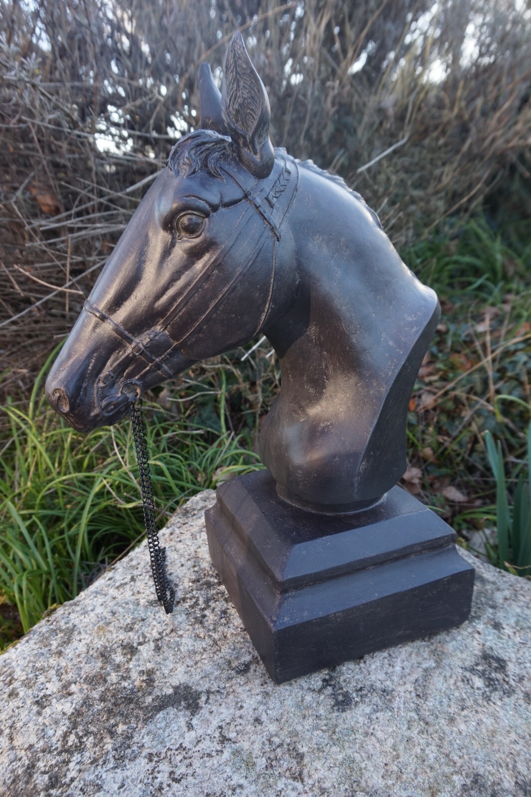 Statuette buste de cheval 36 cm, idée cadeau équitation idéale pour cavalier et fan de PMU