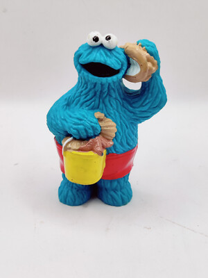 Applause PVC Figure Sesame Street Cookie Monster Beach Sea Shells 3''