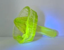 Duboe Vaseline Yellow-Green Uranium Glass Hand Held Juice Reamer Juicer. Rare. 