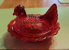Vintage Red Glass 6.5 Hen On A Nest Chicken Oval Candy Covered Dish HON XLNT!