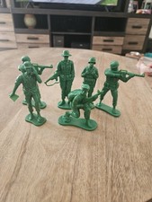 C-P Inc. Green Army Men Military Soldiers Plastic Figures Lot of 6 FREE SHIPPING