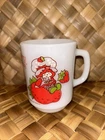 Strawberry Shortcake Mug Vtg 1980 Anchor Hocking Milk Glass American Greetings