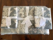 New POTTERY BARN Winter Spruce FULL / QUEEN Quilt and 2 STANDARD Shams, Green