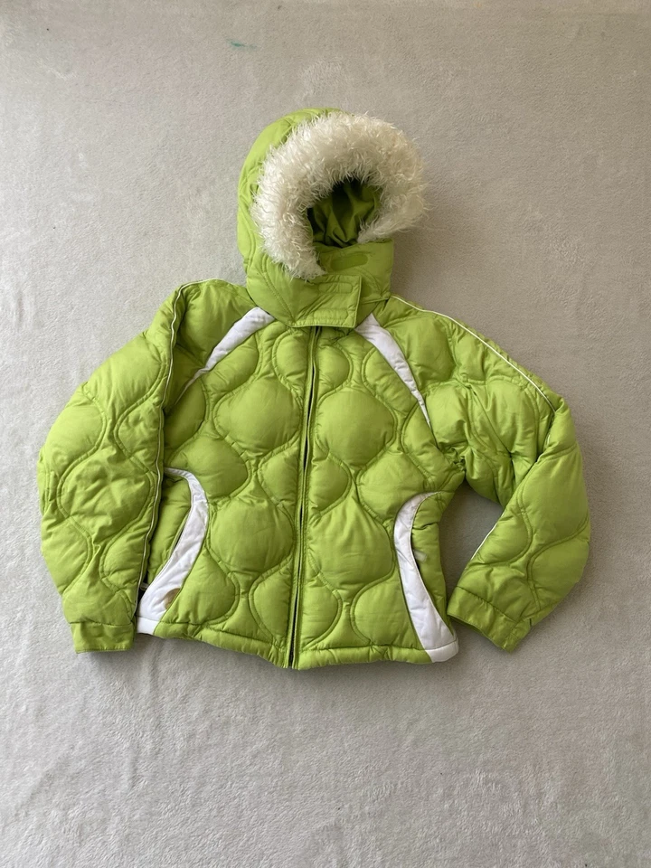 Chaqueta con Capucha Obermeyer Juvenil Talla 16 y Pantalones Florales Talla 14 Forrados de Piel Capucha Verde Foto 2 de 4