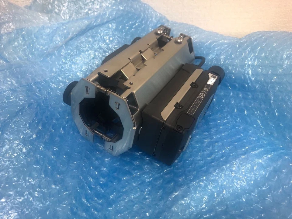 KEYENCE FD-H47F Flow sensor hose model phi 33 to phi 47.9 300 L/min 0℃～100℃ - Image 2 of 4