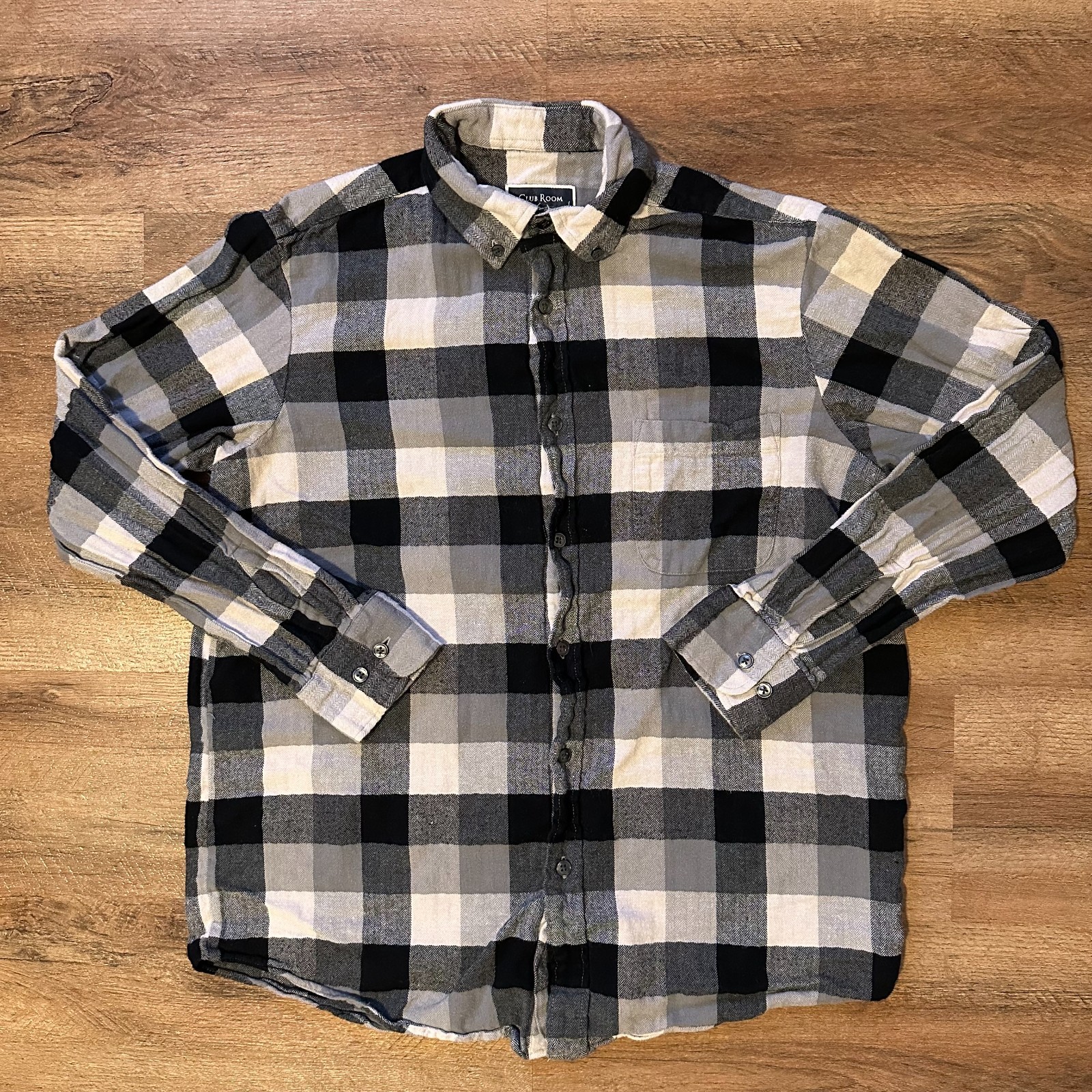 Club Room Casual Button Down Mens Medium Black White Plaid Rugged Flannel Shirt