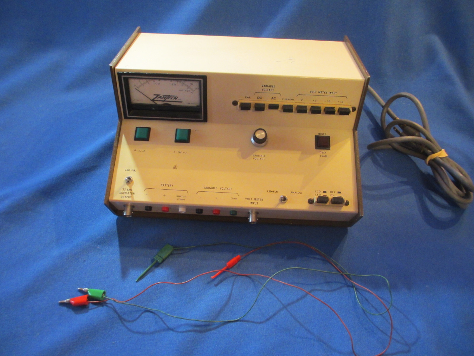 Watchmaker Estate Vintage ZANTECH LCD/LED Voltage and Battery Tester